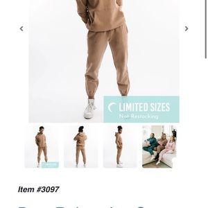 Dust Relaxation Sweats